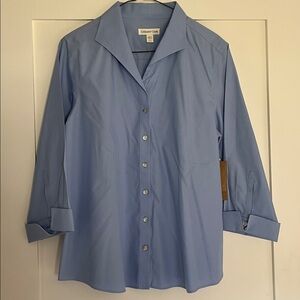 Coldwater Creek light blue no iron 3/4 shirt - NWT - large